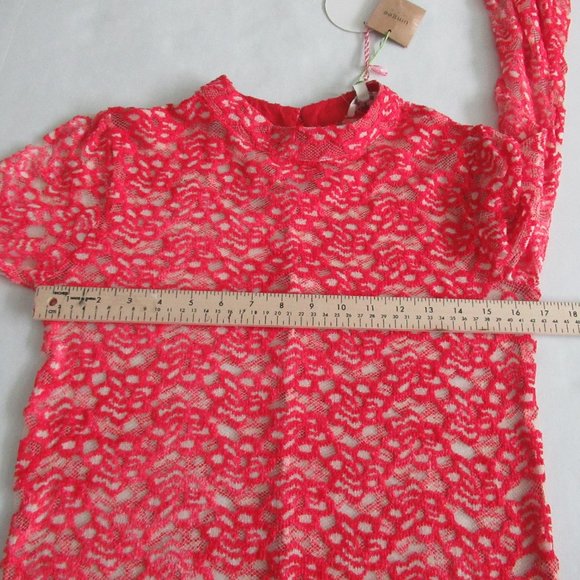 UMGEE Top Womens Small Red Floral Sheer Lace Long Flutter Sleeve Mock Neck NWT - Picture 5 of 12